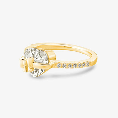Mit Liebe gebundener Versprechensring